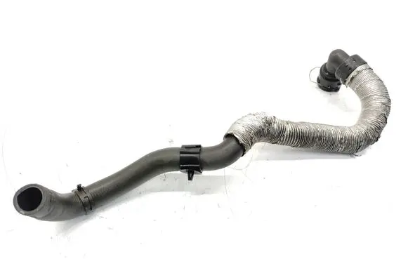Opel Insignia A Engine coolant pipe/hose 565563897 13239140BA