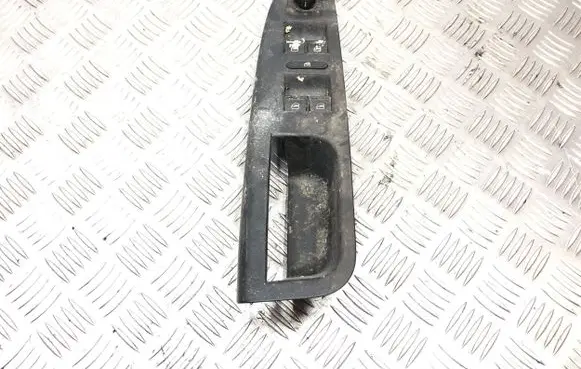 Volkswagen Golf V Electric window control switch 1K0959565F 1K4868050B