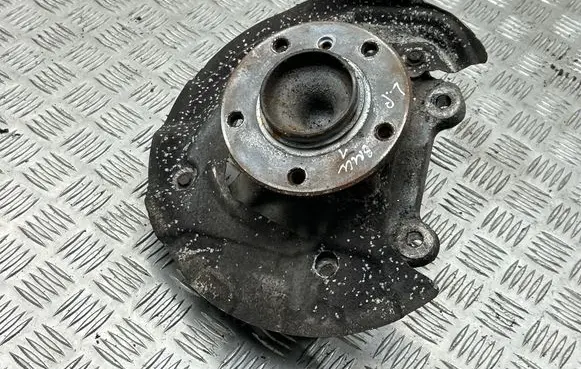 BMW 1 E81 E87 Front wheel hub spindle knuckle