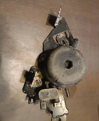 Citroen Berlingo Fuel filter housing 9816847280 V19J2803M28