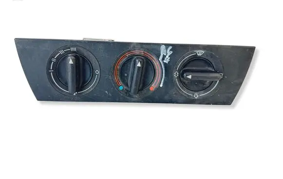 Audi A6 S6 C4 4A Climate control unit 