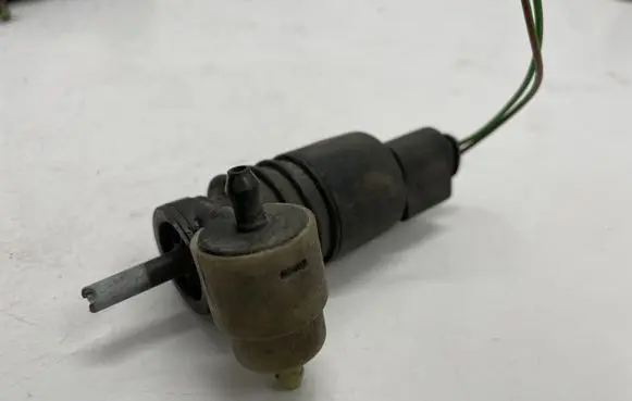 Skoda Octavia Mk3 (5E) Windscreen/windshield washer pump 1T0955651A