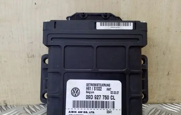 Volkswagen Touareg I Gearbox control unit/module 09D927750CL