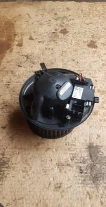 Volkswagen PASSAT B6 Heater fan/blower 3C1820015G 3C0907521
