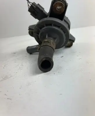 Toyota Prius (XW30) Electric auxiliary coolant/water pump G904052010 12B1730509 21512B177014
