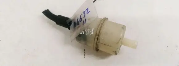 BMW 7 E65 E66 Vacuum air tank 