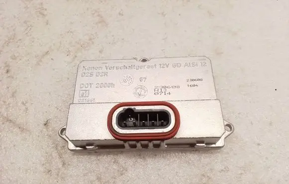 Mercedes-Benz E W211 Headlight ballast module Xenon 5DV00829000