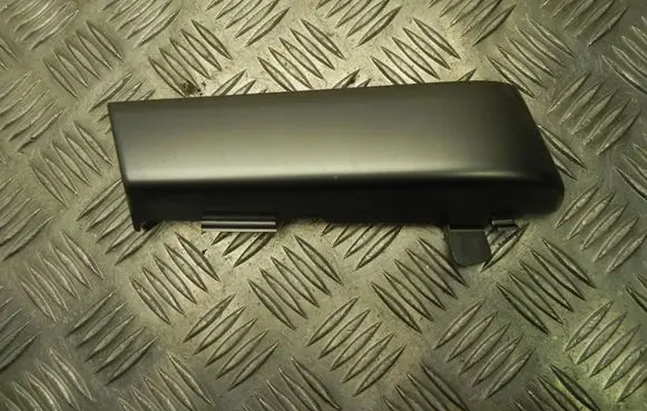 Radio/GPS head unit trim