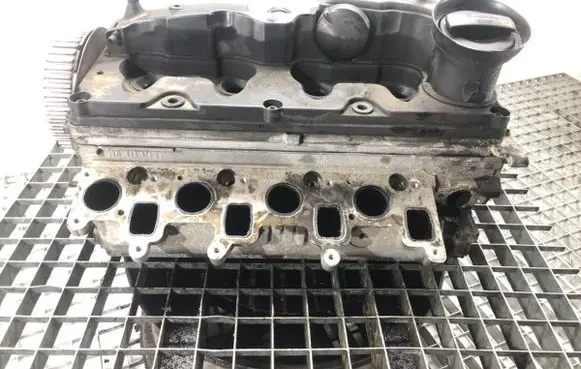 Skoda Superb B6 (3T) Engine head CFG