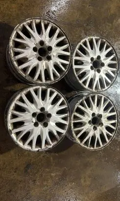 Volvo V50 R16 alloy rim 30615590