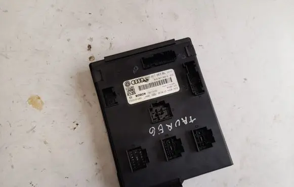 Volkswagen Touareg II Comfort/convenience module 4H0907063BL 7P0907304