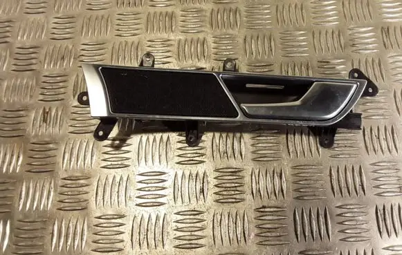 Audi A6 S6 C6 4F Front door interior handle 4F0837020B