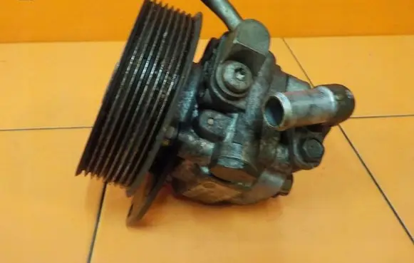 Rover Range Rover Power steering pump 