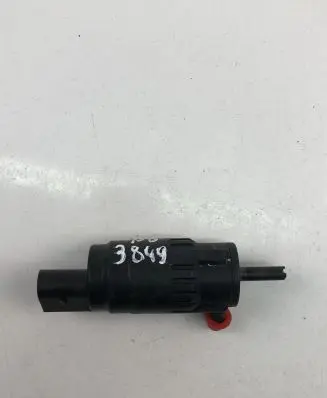 Volkswagen Amarok Windscreen/windshield washer pump 1K5955651