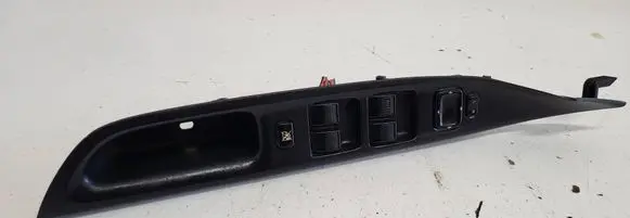 Mazda 6 Electric window control switch GJ6A684L6