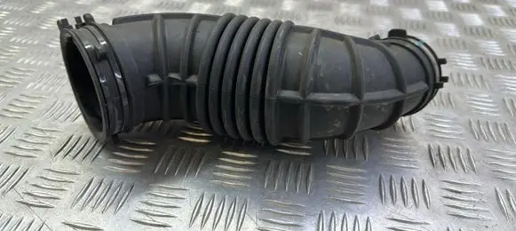 KIA Sorento Air intake hose/pipe 281302W300