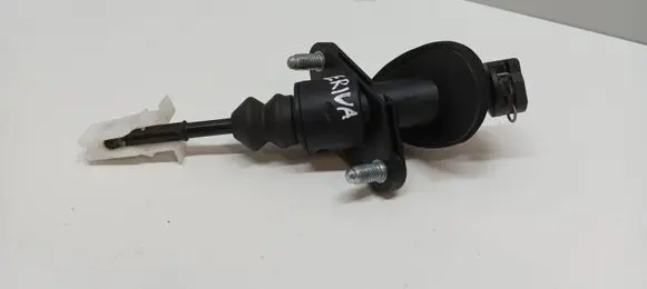 Opel Meriva A Clutch master cylinder 13112244