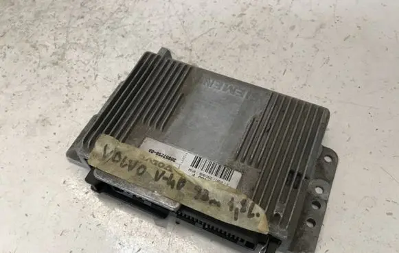 Volvo S40, V40 Engine control unit/module 308572560A S113727100F