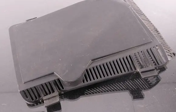 BMW 5 E39 Air filter box cover 64519404034