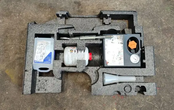 Volvo V40 Tool set 31317560