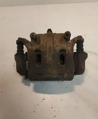 Nissan Pathfinder R51 Front brake caliper