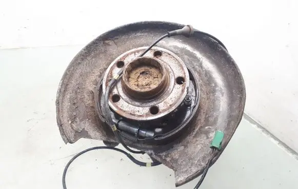 Volvo S60 Rear wheel hub spindle/knuckle 