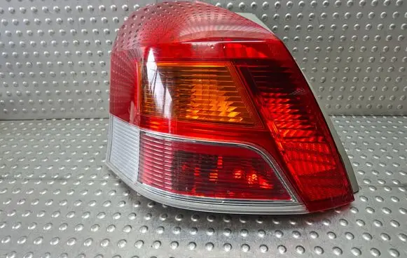 Toyota Yaris Rear/tail lights S27725820