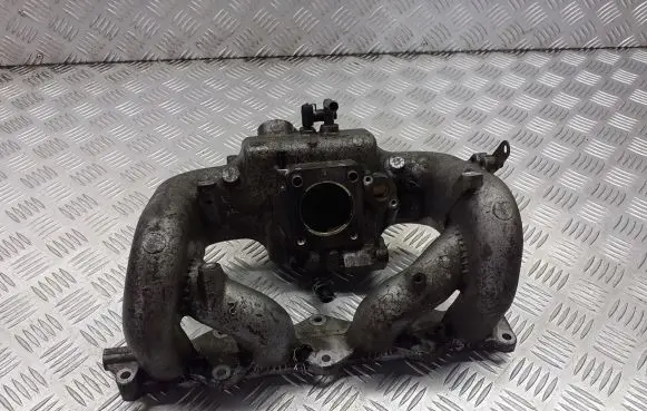 Suzuki Liana Intake manifold