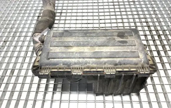 Skoda Fabia Mk1 (6Y) Air filter box 036129611CD