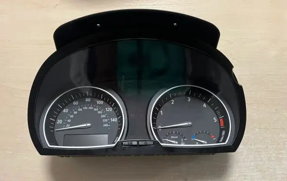 BMW X3 E83 Speedometer (instrument cluster) 3451584 1024681 25811510