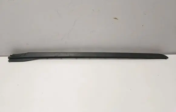 BMW i4 Windshield trim 7933088
