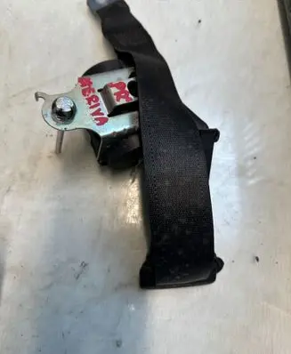 Opel Meriva A Front seatbelt 211