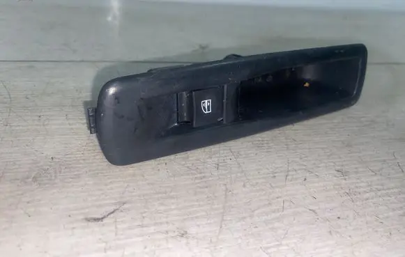 Renault Scenic III - Grand scenic III Electric window control switch 829500004R 00254250