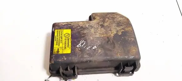 Volvo XC90 Fuse box cover 8645259