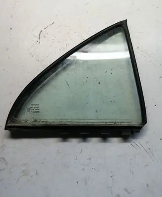 Toyota Avensis T250 Rear vent window glass 43R00048