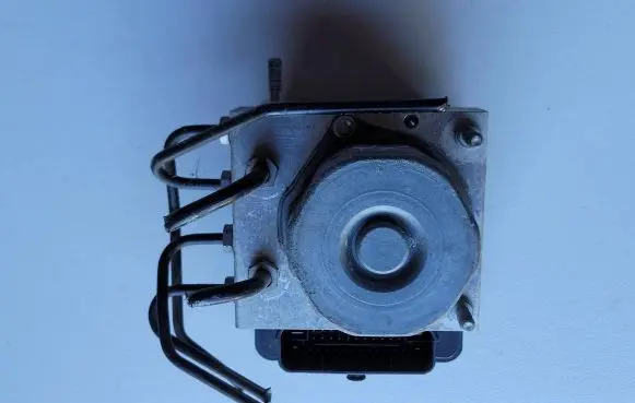 Mercedes-Benz B W246 W242 ABS Pump A0094316412