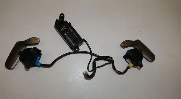 Lexus GS 250 350 300H 450H Steering wheel buttons/switches 864A248011