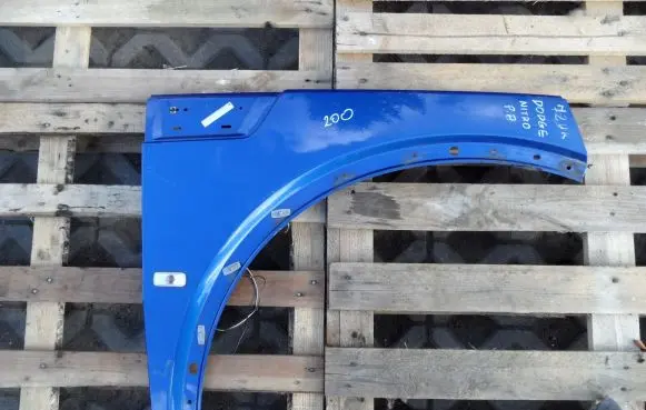 Dodge Nitro Fender