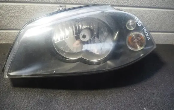 Seat Ibiza III (6L) Headlight/headlamp