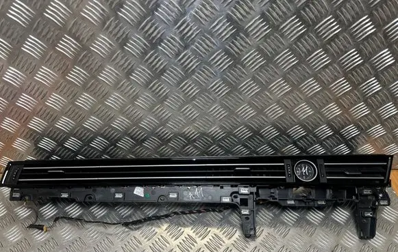 Volkswagen PASSAT B8 Dash center air vent grill 3G2857083