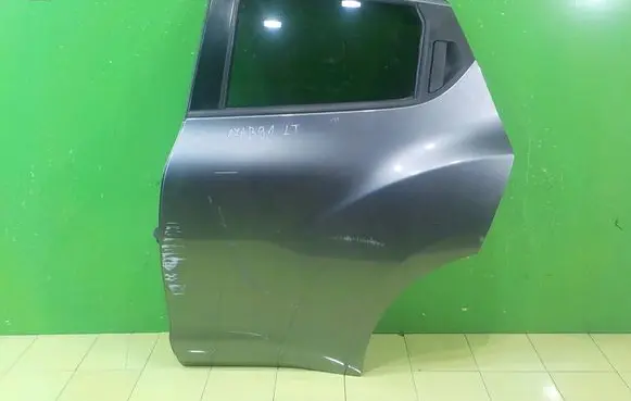 Nissan Juke I F15 Rear door LEWE