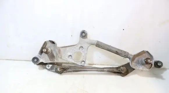 Suzuki SX4 Front wiper linkage 