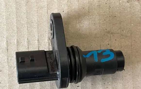 Nissan Qashqai+2 Crankshaft position sensor 05826 02705826 02705B26