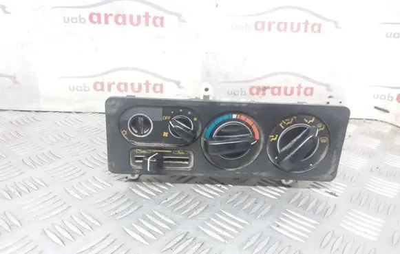 Mitsubishi Pajero Climate control unit