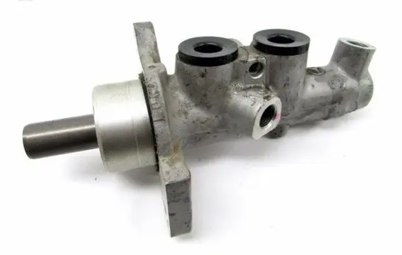 Mercedes-Benz SLK R170 Master brake cylinder