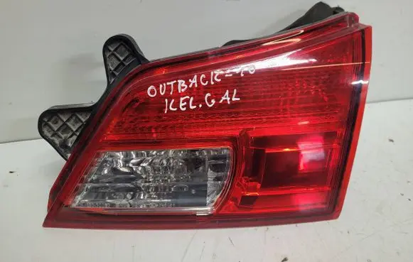Subaru Outback Tailgate rear/tail lights 13220072