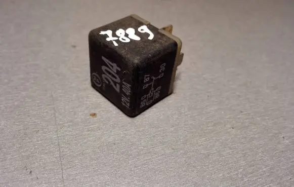 Audi A6 S6 C5 4B Other relay 431951253H