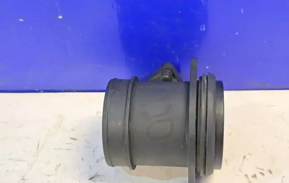 Volvo V70 Mass air flow meter 0280218088 8670115