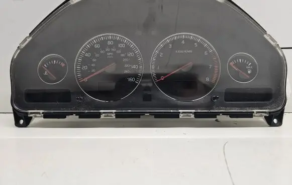 Volvo XC90 Speedometer (instrument cluster) 30682279