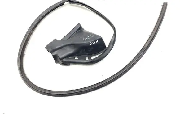 Jaguar XK - XKR Rubber seal front door (on door) C2P20355